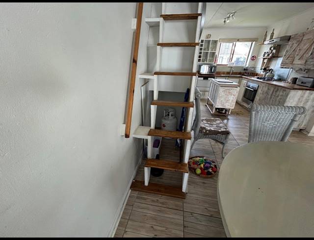 2 BEDROOM TOWNHOUSE FOR SALE IN PARADISE BEACH